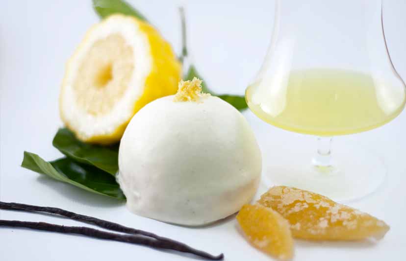 Delizia al limone de Sorrente avec crème, citron et limoncello.