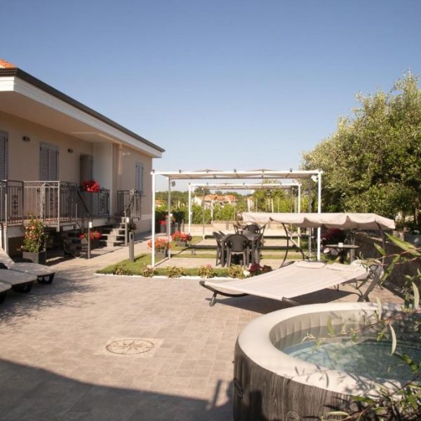 Il Violino degli Dei à Agerola maison de vacances avec jardin et espace détente sur la Côte Amalfitaine.