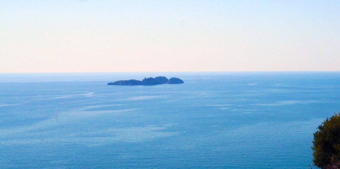 Archipel de Li Galli au large de Positano dans la mer Méditerranée.