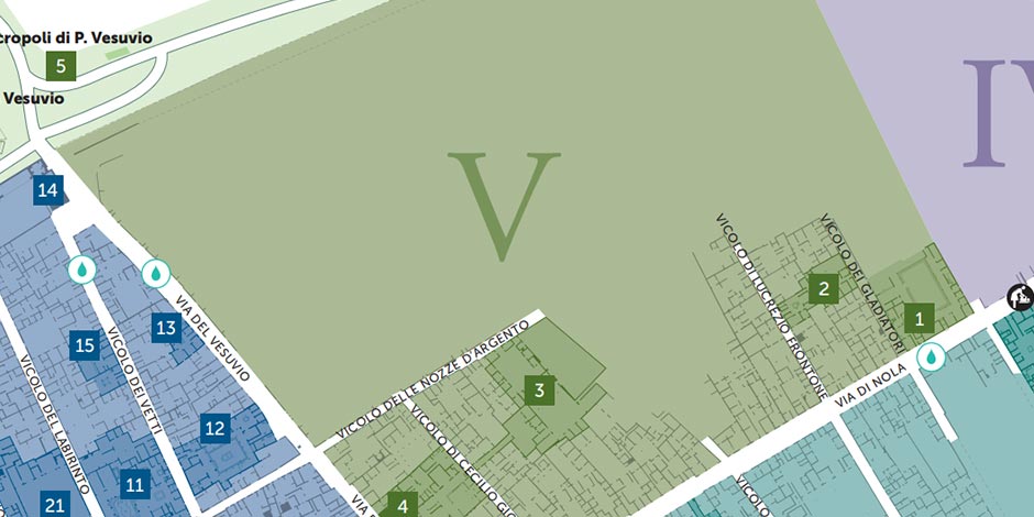 Plan détaillé de la Regio V de Pompéi et des rues environnantes.